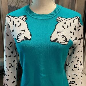 Women’s Teal Lioness Sweater Size Small
